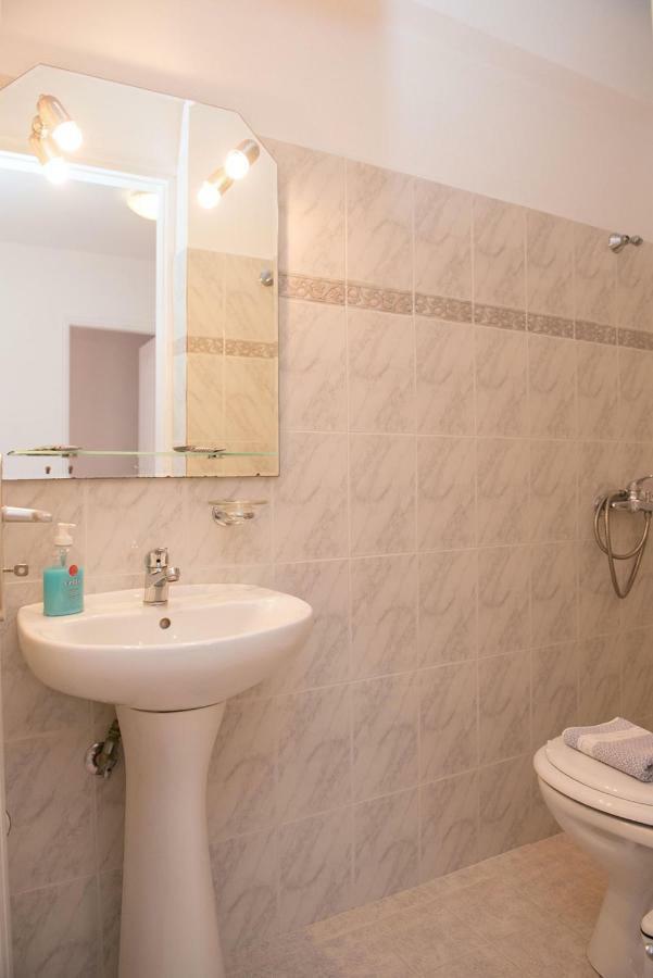 קמרס Astrofegia Rooms And Apartments מראה חיצוני תמונה